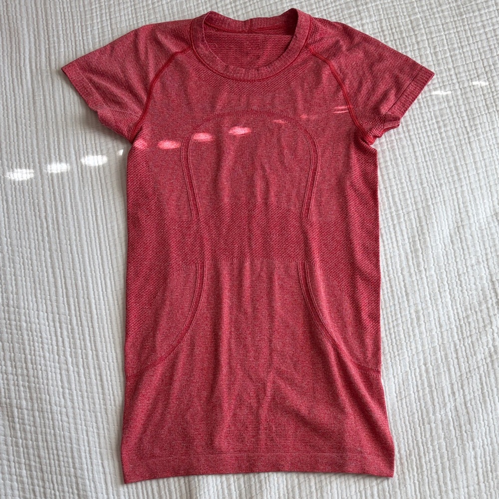 Lululemon Red Swiftly Tech